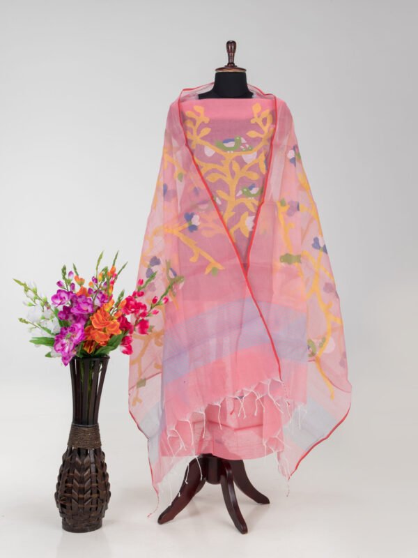 Adrika’s Pure Handloom Muslin Dhakai Jamdani Unstitched Kurti With Dupatta