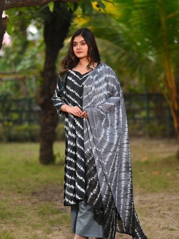 Adrika’s Black Pure Shibori Kurti Set