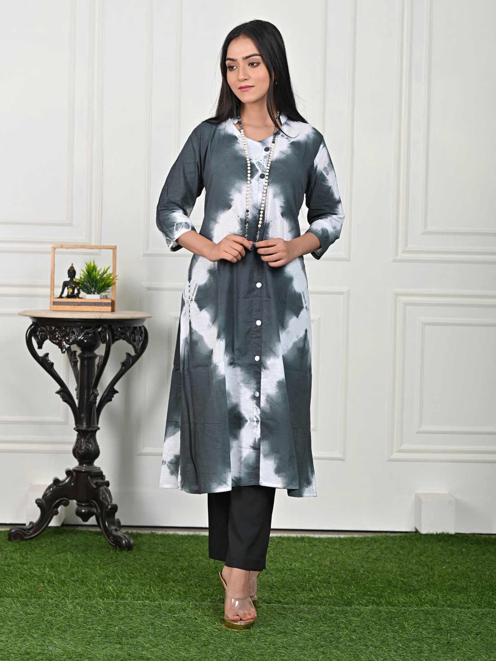 Adrika’s Black & White Tie & Dye Kurti
