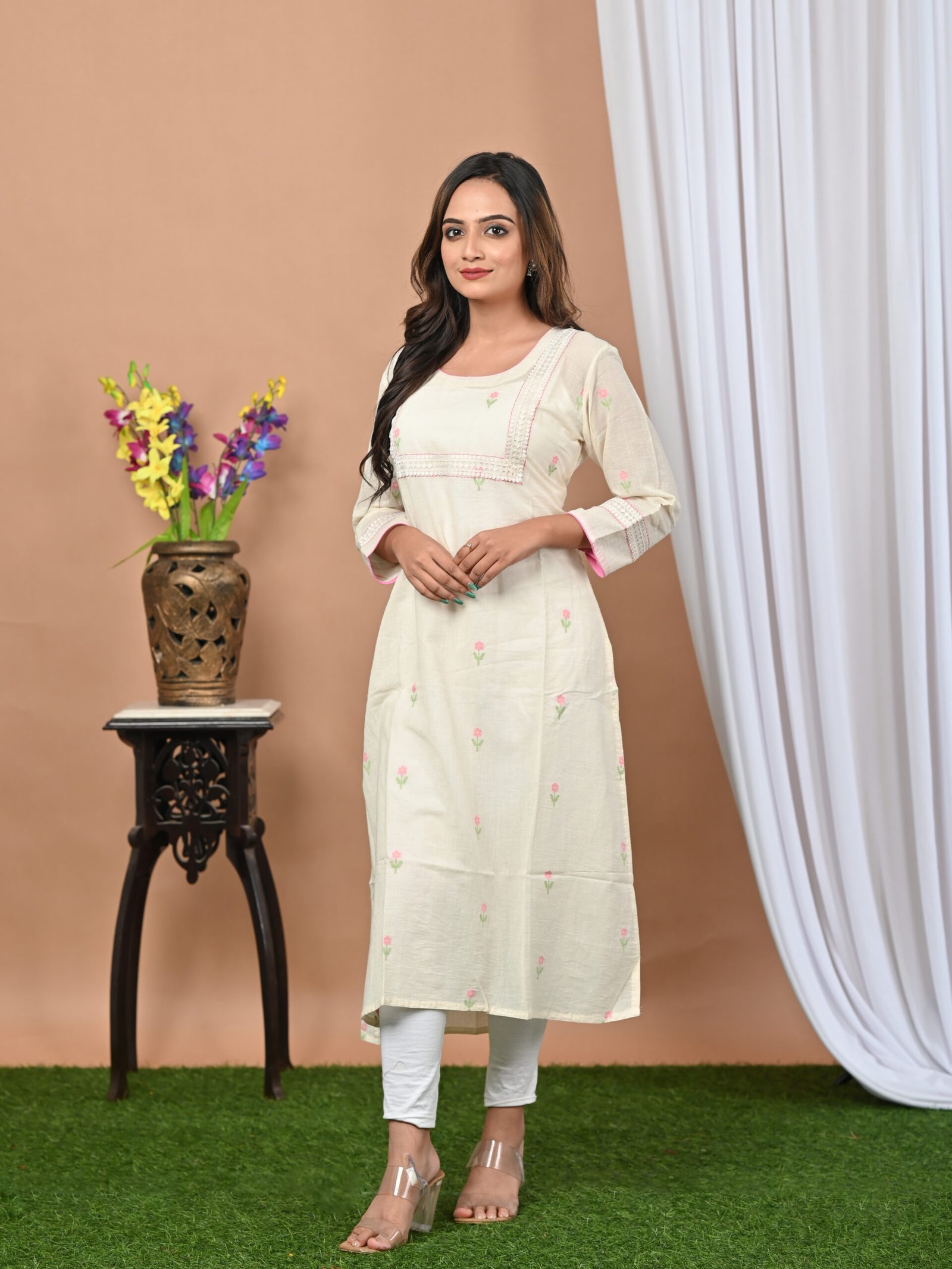 Adrika’s Off White Handloom Cotton Jamdani Kurti